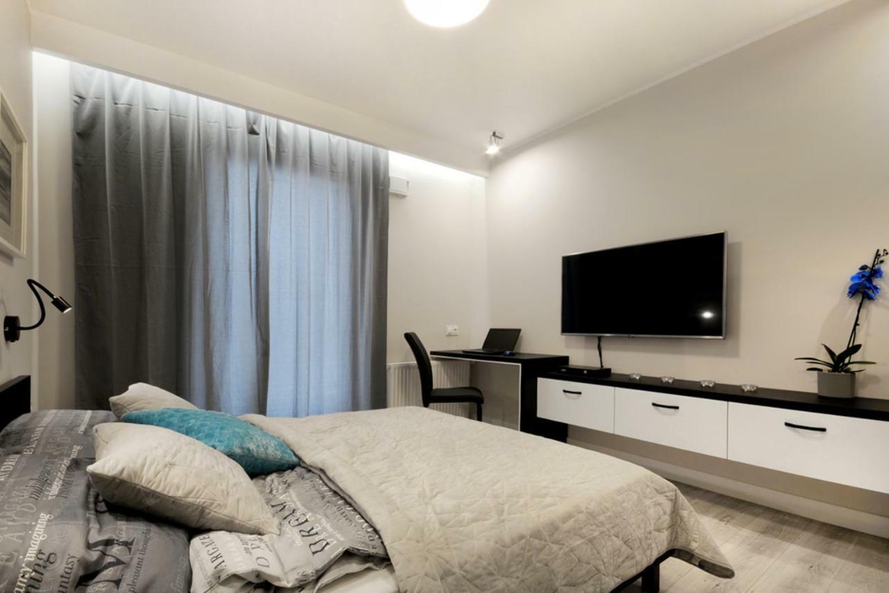 P&O Serviced Apartments Solec Varsovie Extérieur photo