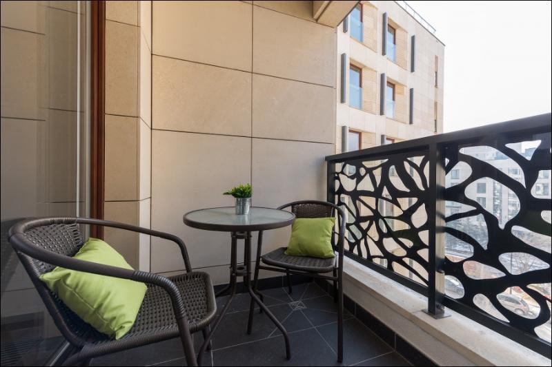 P&O Serviced Apartments Solec Varsovie Extérieur photo